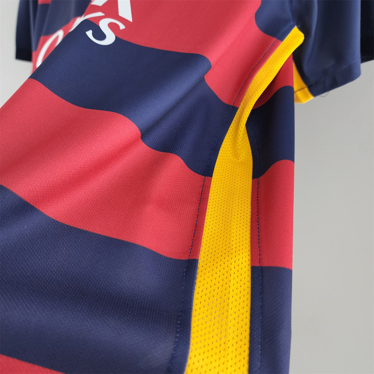 Retro 2015/16 Barcelona home