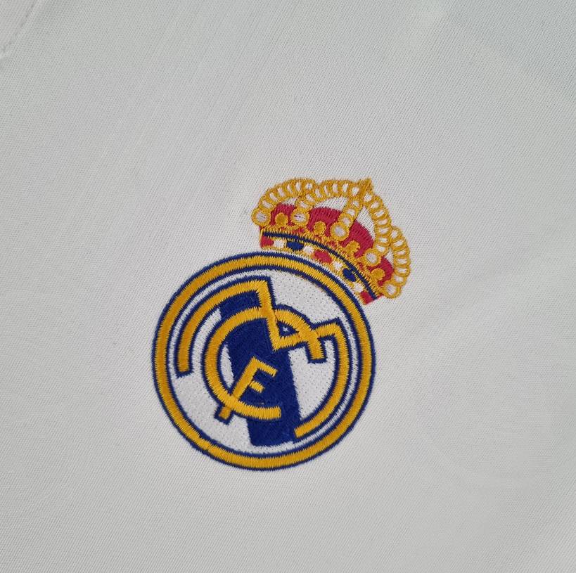 Real Madrid Jersey  2022/23- (Custom Name & Number)